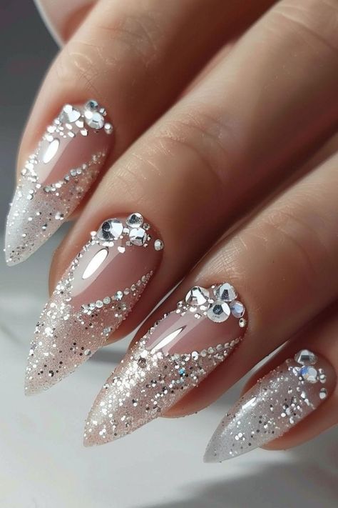 Nail Art New Years Ideas, Royal Nail Designs, Fancy Wedding Nails, Unique Bridal Nails, Elegant Prom Nails, Wedding Nails Acrylic, Bridal Nails Wedding Elegant, Nail Designs Wedding, Weding Nails