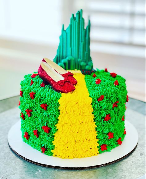 The Wizard Of Oz Birthday Party, Wizard Of Oz 2nd Birthday, Wizard Of Oz Dessert Table, Wizard Of Oz Smash Cake, Wizard Of Oz 1st Birthday, Wizard Of Oz Cakes, Wizard Of Oz Birthday Party Ideas, Onederful Wizard Of Oz Birthday, Wizard Of Oz Birthday Cake