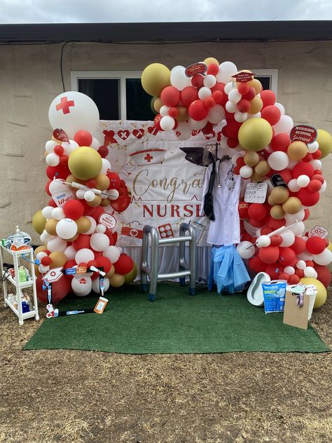 Nurse Pinning Ceremony Decorations, Nursing Photo Booth Ideas, Nurse Backdrop, Grad Party Nurse Theme, Nurses Day Photo Booth, Graduation Photo Booth, Nursing School Graduation Party, Nurse Party, Pinning Ceremony