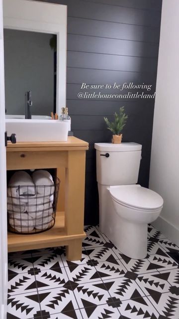 Modern Farmhouse Toilet, Skirted Toilet, Cottage Remodel, Interior Design Bathroom, Fox Farm, Nooks And Crannies, Dream Farm, Farm Ideas, Modern Farmhouse Bathroom