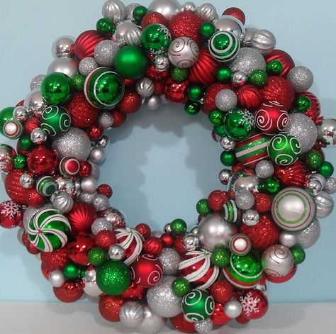 christmas ball wreath | Christmas Ball Wreath | Holiday ideas Ornament Reef, Christmas Ball Wreath Diy, Christmas Balls Wreath Diy, Christmas Bulb Wreath, Bauble Wreaths, Christmas Ball Wreath, Ornament Wreath Diy, Bulb Wreath, Wreath Decorating Ideas