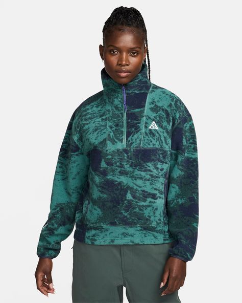 Nike ACG "Wolf Tree" Women's 1/2-Zip Pullover Printed Jacket. Nike.com Jordan Shop, Jacket Nike, Tree Woman, Kids Basketball, Printed Jacket, Nike Acg, The Wolf, Body Heat, Natural Body