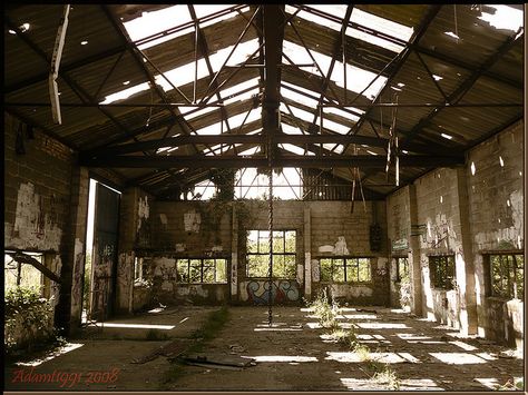 Imagine transforming this diamond in the rough! Old warehouse. Adam Taylor, Warehouse Loft, Warehouse Living, Abandoned Warehouse, Warehouse Conversion, Warehouse Home, The Heist, Warehouse Design, Old Warehouse