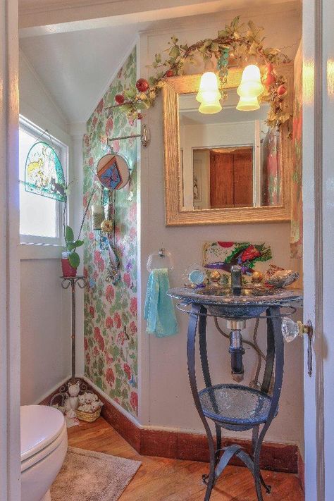 Fairytale Cottage Aesthetic Interior, Queer Cottagecore, Fairytale Cottage Aesthetic, Cottage Aesthetic Interior, Cottage Castle, Fairytale Home Decor, Cottage Shutters, Flower Garden Decorations, Cottagecore Life