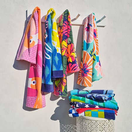 You'll love toting this Outdoor Oasis beach towel on your next vacation. Made from 100% cotton, it features a vibrant multicolor floral print and is midweight for added durability. Mix and match with other styles from the brand's collection. Included: 1 30x60 Inch Beach Towel(s)Measurements: 60 Length/Inches, 30 Width/InchesBase Material: 100% CottonCare: Machine WashFabric Weight: Midweight (450-599 Gsm)Towel Type: Beach TowelsCountry of Origin: Imported Flamingo Beach Towel, Pink Beach Towel, Yellow Towels, Flamingo Print, Pineapple Print, Swimsuit Shops, Brand Collection, Outdoor Oasis, Beach Days