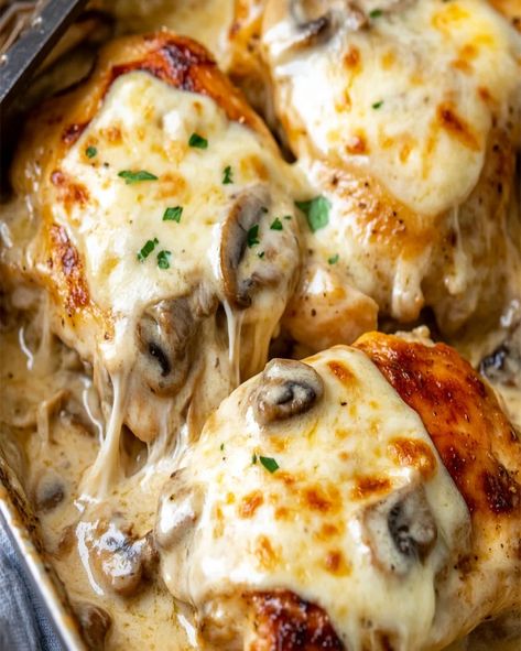 Chicken Gloria Recipe Chicken A La Gloria, Chicken And Gouda Recipes, Creamy Chicken Gloria, Gloria Chicken, Chicken Oscar, Chicken Gloria Casserole, Chicken Gloria Recipe, Chicken Bellagio, Chicken Gloria