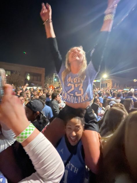 Unc Game Day Outfit North Carolina, North Carolina College Aesthetic, University Of North Carolina Aesthetic, Franklin Street Chapel Hill, Unc At Chapel Hill, Unc Dorm Chapel Hill, University Of North Carolina Chapel Hill Aesthetic, Unc College Aesthetic, Unc Wilmington Aesthetic