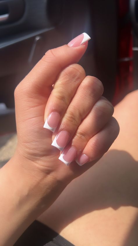 short square french tip.🤍 Short Square Shaped Acrylic Nails, Short Back To School Nails Acrylic, Simple Nails Short French Tips, Regular French Tip Nails Short, Very Short Square Nail Designs, Clean Girl Nails Short Square, Sharp Square French Tips, Square French Tips Short, Shorties Acrylic Nails French Tip