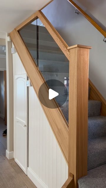 Jon Lewis on Instagram: "Oak and Glass stair transformation ✨

Follow @j.lewiscarpentry 

#oak #glass #stairs #modernstairs #stairdesign #asmr #asmrsounds #southampton #carpentry #woodworking #uk #reeloftheday #instagood #fyp #explorepage" Old Staircase Makeover, Oak And Glass Staircase, Old Staircase, Stairs Cladding, Glass Stair, Glass Stairs, Glass Staircase, Modern Stairs, Stairs Design