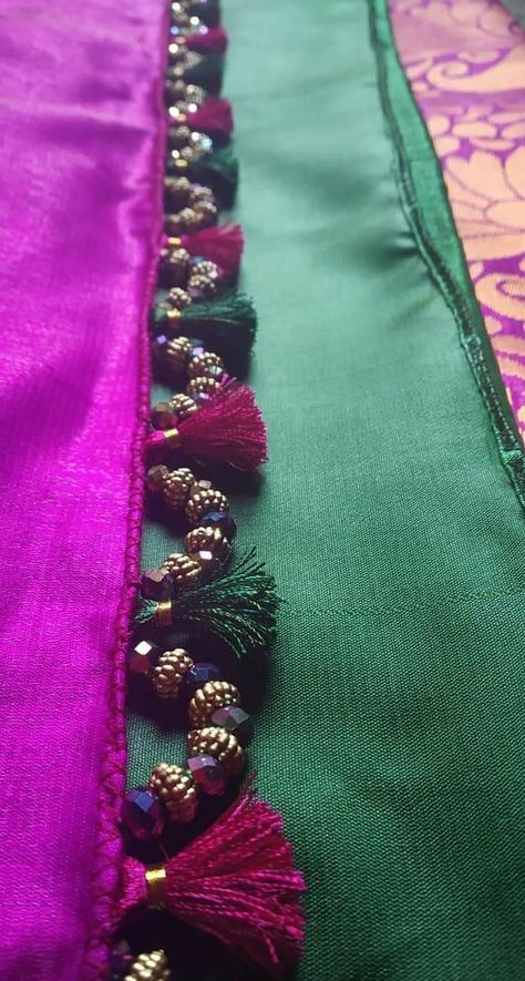 Saree Kuchulu, Saree Kuchu New Designs, Tassels Designs, Saree Pallu, Silk Saree Blouse Designs Patterns, Designer Tassels, Kuchu Designs, Saree Tassels Designs, Saree Kuchu Designs