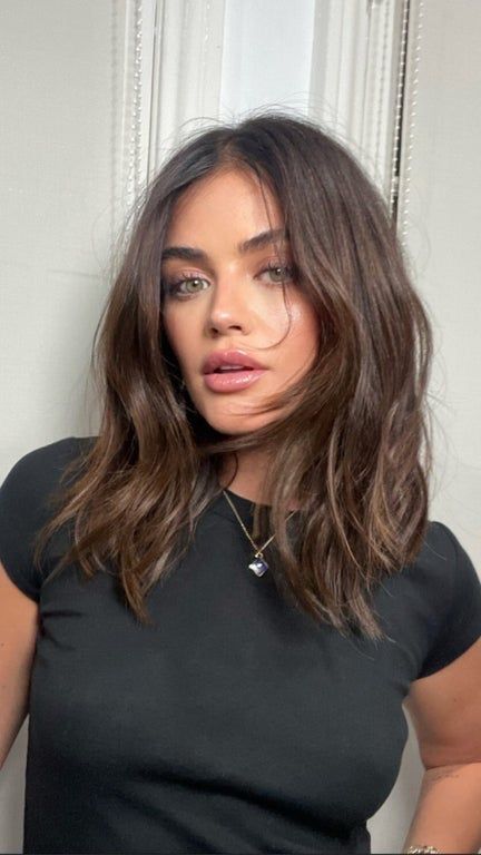 Layered Bob Hairstyles Dark Hair, Bob Haircuts For Women Dark Hair, Lucy Hale Mid Length Hair, Should Length Shag Hair, Lob With Round Face, Haircuts After Breakup, Medium Length Bob Thick Hair, Medium Length Chunky Layers, Brown Hair For Round Face