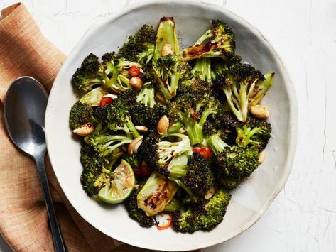 Coriander Vinaigrette, Broccoli Steaks, Charred Broccoli, Milk Street, Vegetarian Fast Food, Roasted Broccoli, Broccoli Salad, Broccoli Recipes, Broccoli Florets