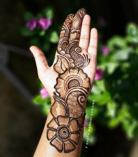 Arabian Mehndi Design, Ramadan Henna, Latest Arabic Mehndi Designs, Rajasthani Mehndi Designs, Indian Mehndi Designs, Mehndi Designs For Kids, Mehndi Design Pictures, Full Mehndi Designs, Arabian Peninsula