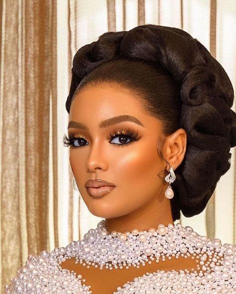 Bridal Makeup For Black Women, Nigerian Bridal Makeup, Bridal Makeup For African Women, African Bride Makeup, Nigerian Bride Makeup, Bridal Hair Nigeria Wedding, Mermaid Wedding Dress With Sleeves, Natural Wedding Hairstyles, Black Wedding Hairstyles