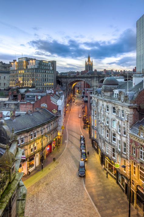 New Castle Upon Tyne, Tyne Bridge, Newcastle England, Places In England, New Castle, North East England, England And Scotland, Newcastle Upon Tyne, England Travel