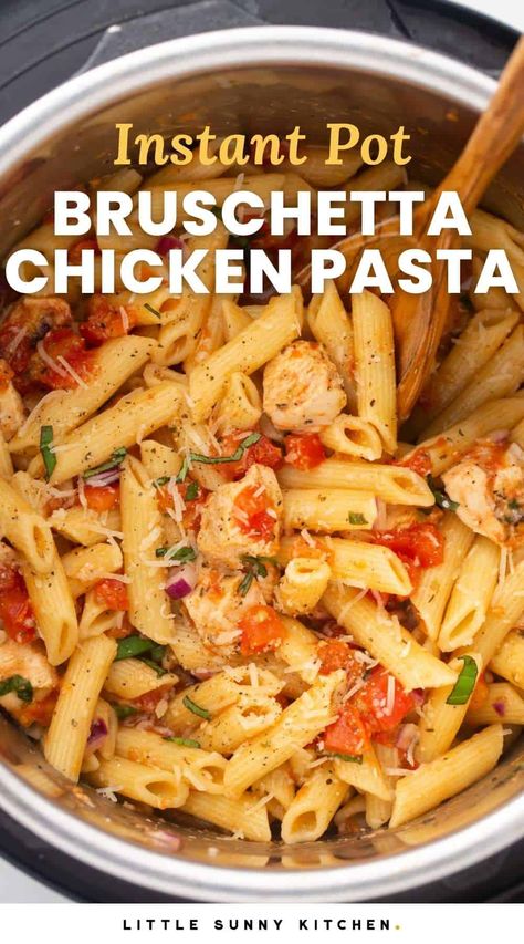 This easy bruschetta chicken pasta will be a family favorite! The Instant Pot makes it quick and simple to make. Quick Chicken Dinner Instant Pot, Fall Recipes Dinner Instant Pot, Instant Pot Chicken And Pasta, Winter One Pot Recipes, Insta Pot Chicken Recipes Easy, Instapot Recipes Easy, Fall Instapot Recipes, Easy Winter Dinner Ideas, Easy Instant Pot Recipes For Beginners