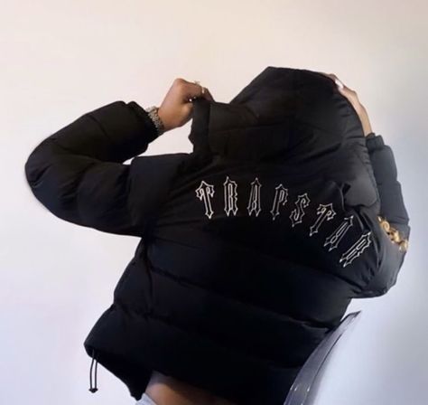 Trapstar Coat Women, Trapstar Jacket Women Outfit, Trapstar Jacket Women, Trapstar Girl, Kate Nita, Trapstar Coat, Trapstar Jacket, Y2k Coat, Xmas List