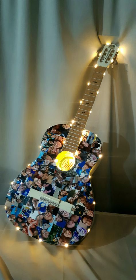 #guitarra #aniversario #mesesario
#novios #pareja #regalo #original #cumpleaños Birthday Room Surprise, Box Regalo, Ideas Regalo, Bf Gifts, Creative Gifts For Boyfriend, Creative Gifts, Boyfriend Gifts, Diy Clothes