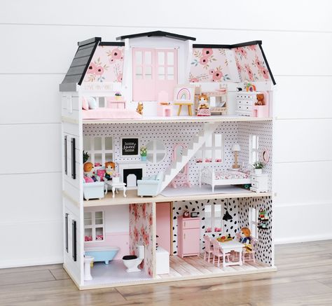 Kid Craft Dollhouse Makeover, Kidkraft Dollhouse Makeover, Dollhouse Interior Ideas, Kidkraft Dollhouse, Couch And Chair Set, Cute Dollhouse, Mini Decorations, Dollhouse Interior, Dollhouse Makeover