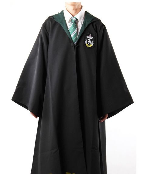 Hufflepuff Costume, Cape Suit, Slytherin Costume, Harry Potter Kostüm, Hogwarts Robes, Harry Potter Robes, Harry Potter Halloween Costumes, Slytherin And Hufflepuff, Harry Potter Cosplay