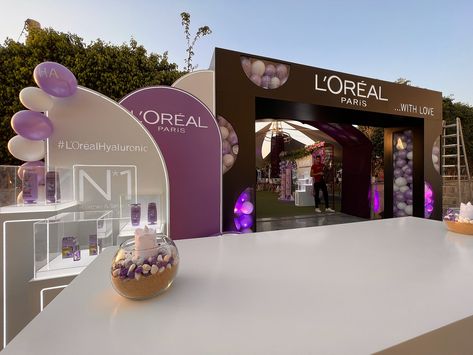 L'Oreal Paris With Love EVENT on Behance Dior Window Display, Business Launch Party, Launch Event Ideas, Cosmetics Display Stand, Event Booth Design, Corporate Events Decoration, Corporate Event Design, Museum Exhibition Design, Booth Decor