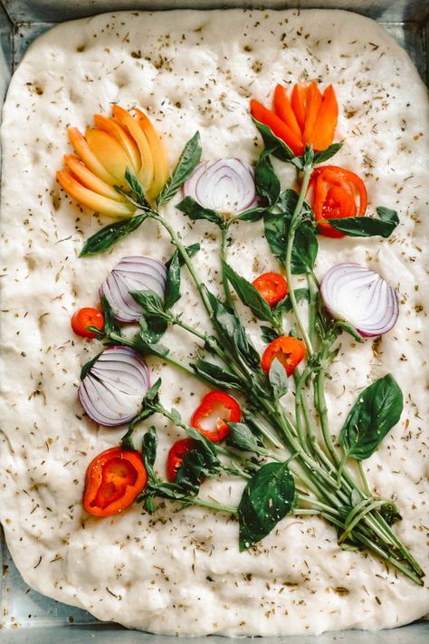 Floral Focaccia, Flower Focaccia, Olive Bread Recipe, Foccacia Bread, Focaccia Bread Recipe, Olive Bread, Bread Art, Vegetarian Main Dishes, Focaccia Bread