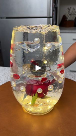 Glass Fish Bowl Decor, Bubble Ball Vase Centerpiece, Large Glass Vase Decor, Orbeez Ideas, Glass Vase Filler Ideas, Water Beads Centerpiece, Simple Wedding Table Decorations, The Shaba Kitchen, Vase Filler Ideas