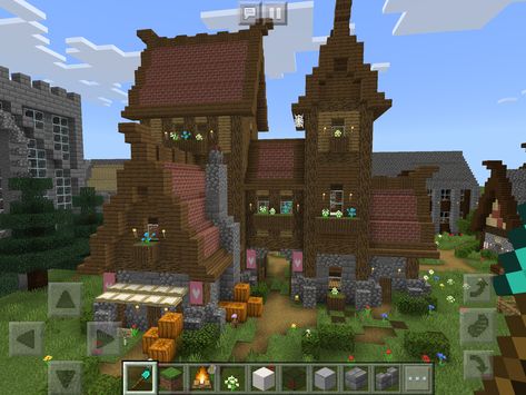 I love love this house  <3 <3  <3  find the tutorial on the link down below by The Mythical Sausage on YouTube Mythical Sausage Builds, Mythical Sausage, Minecraft Medieval House, Minecraft Houses Blueprints, Minecraft Medieval, Minecraft 1, Medieval Houses, Minecraft Tutorial, Minecraft Architecture