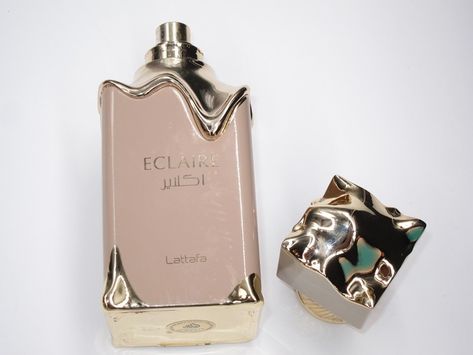 Lattafa Eclaire, Caramel Praline, Perfume Wishlist, Talc Free Powder, Red Eyeliner, Maybelline Color Tattoo, Mascara Review, Body Smells, A Muse