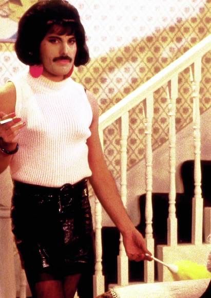 Freddie Mercury Costume, I Want To Break Free, Freddy Mercury, Love This Pic, Queen Freddie Mercury, John Deacon, Love Pictures, Freddie Mercury, Break Free