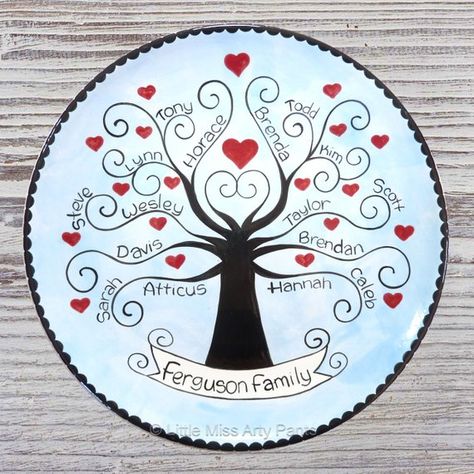 Family Tree Ceramic Plate, Personalized Christmas Plates, Sharpie Plates, Personalized Birthday Plate, Diy Sharpie Mug, Giving Plate, Painted Ceramic Plates, Sharpie Crafts, Tree Family