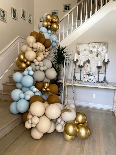 Earth Tone Balloon Arch, Balloon Arch Staircase, Staircase Balloon Garland, Diy Staircase, Staircase Decor, 35th Birthday, Balloon Display, Cute Birthday Cakes, Family Birthdays