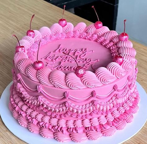 Pink Birthday Cake Ideas, Meme Cake, Cake Decor Ideas, Barbie Themed Cake, Leo Szn, Decorating For Beginners, 19th Birthday Cakes, Ugly Cakes, Pink Birthday Cake