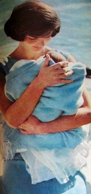 Jackie Kennedy with her little baby son, John Kennedy Jr. Jackie Oh, John Junior, Jfk Jr, John Fitzgerald, Norma Jeane, Jackie O, Grace Kelly, Mothers Love, First Lady