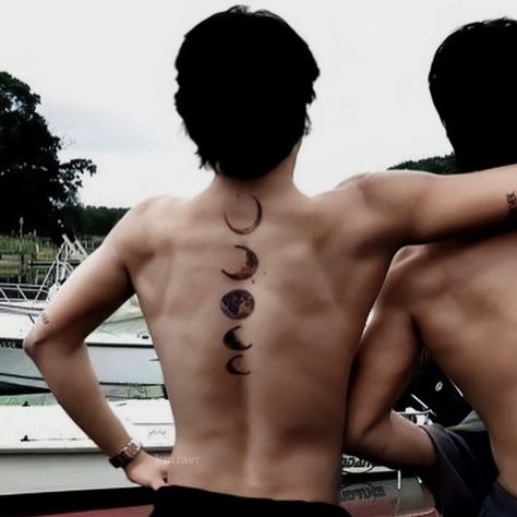 Jimin Back Tattoo, Jimin Abs Real, Jimin Moon Tattoo, Korean Grunge Aesthetic, Moon Phases Tattoo, Army Tattoos, Grunge Tattoo, Jimin's Abs, Bts Tattoos