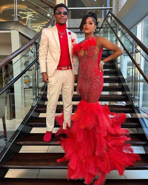 Prom Dates Couples, Homecoming Couples Outfits, Prom 2k22, Prom Dates, Dance Uniforms, Prom Picture Poses, Dream Relationship, Prom 2022, Prom Photoshoot