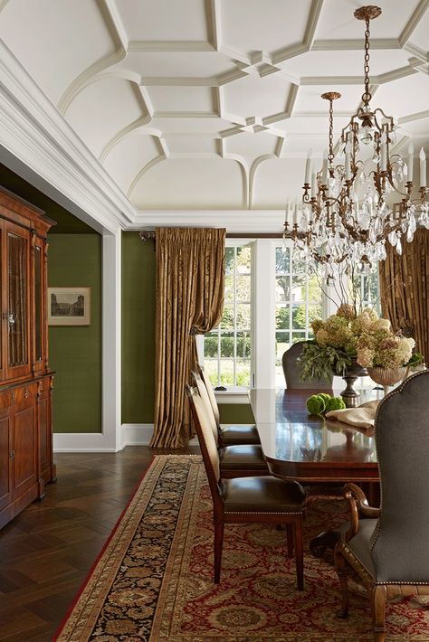 English Country Interiors, Ceiling Design Ideas, Estate Interior, Dining Room Ceiling, Interior Windows, False Ceiling Design, Coffered Ceiling, Co Design, Home Ceiling