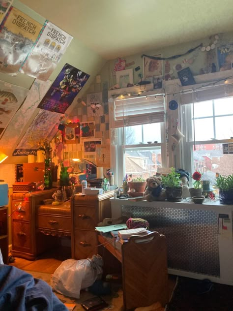 Crowded Room Aesthetic, Crowded Room, Hippy Room, Rooms To Go, House Inside, Pretty Room, Dreamy Room, Dream Room Inspiration, Room Makeover Inspiration