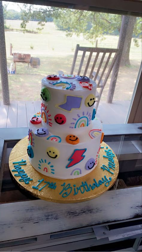 Cake Smiley Face, 12th Birthday Cake, 14th Birthday Cakes, 15th Birthday Cakes, Teen Cakes, 13 Birthday Cake, Birthday Cakes For Teens, Cowgirl Birthday Party, 16 Birthday Cake