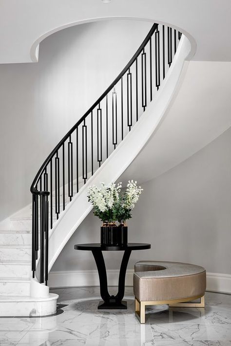 Be inspired by impressive modern entryways and hallways to create your next interior design project.