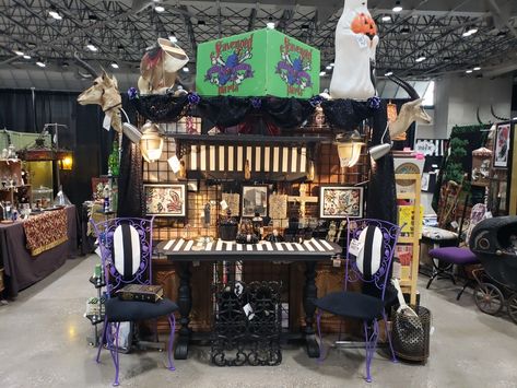 Scavenged Parts booth at Kansas city od Oddities & Curiosities expo 2019 Oddities Vendor Booth, Booth Setup, Market Decor, Craft Show Booth, Fair Display, Vendor Booth, Craft Fair Displays, Show Booth, Artist Alley