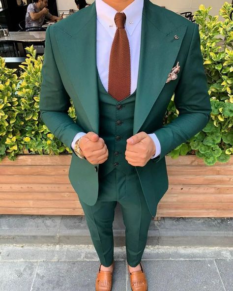 Wedding Suits Green, Suits Green, Men Wedding Suits, Men Stylish Dress, Prom Suits, Vest Coat, Wedding Suits Men, Green Man, Suit Fashion