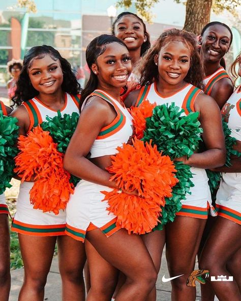 University Of Miami Cheerleaders, Famu Cheer, Famu College Aesthetic, Hbcu Cheerleaders, Famu College, Beach Homescreen, Famu Homecoming, Hbcu Cheer, Miami Cheerleaders