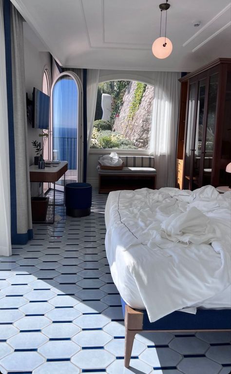 Italy Hotel Room Aesthetic, Amalfi Coast Home Interior, Portofino Interior Design, Amalfi House Interior, Amalfi Coast Bedroom, Positano Interior Design, Amalfi Coast Interior Design, Amalfi Interior Design, Italian Hotel Aesthetic