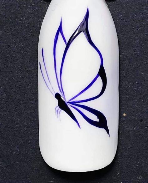 Butterfly Nail Art Tutorial, Nail Art Papillon, Beginner Nail Designs, Cartoon Nail Designs, Quick Nail Art, Fancy Nail Art, Chic Nail Designs, Nail Tutorial Videos, Minimal Nails Art