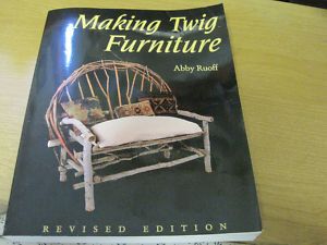 good book Rustic Gardening, Stick Furniture, Tree Trunk Table, Willow Furniture, Twig Furniture, Trunk Table, Ladder Back Chairs, Fairy Furniture, Rustic Crafts