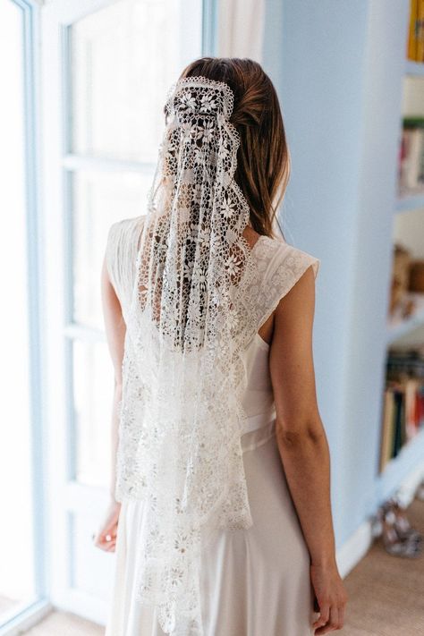 Crochet Wedding Veil, Crochet Veil, Crochet Wedding, Modest Wedding, Engagement Inspiration, Event Inspiration, Oui Oui, Modest Wedding Dresses, Boho Bride