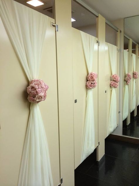 simple decorations for the bathroom stall doors! Bathroom Stall Doors, Wedding Restroom, Stall Doors, Wc Decoration, Stall Decorations, Stall Door, Wedding Bathroom, Simple Decorations, Fiesta Bridal Shower