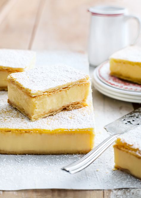 Vanilla Custard Slice, Vanilla Slice Recipe, Fudge Caramel, Vanilla Slice, Custard Slice, Donna Hay Recipes, Slice Recipe, Donna Hay, Slow Cooker Desserts