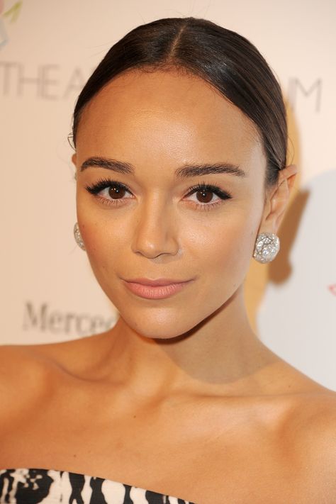 Ashley Madekwe Social Climber, Neutral Lip, Neutral Lip Color, Ashley Madekwe, Danny Glover, Yoruba People, African Ancestry, African Origins, Popsugar Beauty